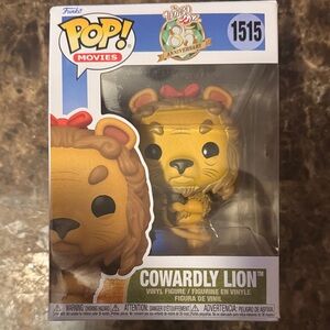 Funko Pop! Movies Cowardly Lion Gold and Brown Figure